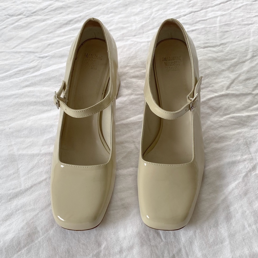 Maryam Nassir Zadeh Mary Jane Pumps in Beige Patent Leather / Size 39 - Picture 2 of 11